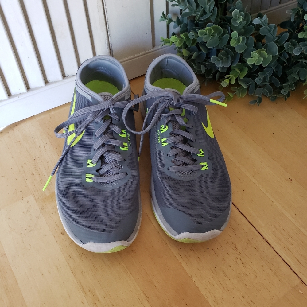 Nike Flex Supreme TR 4 HP Women's Training Sneaker - Picture 3 of 8